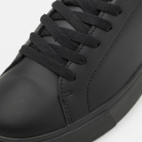 Basic Classic Low Sneaker